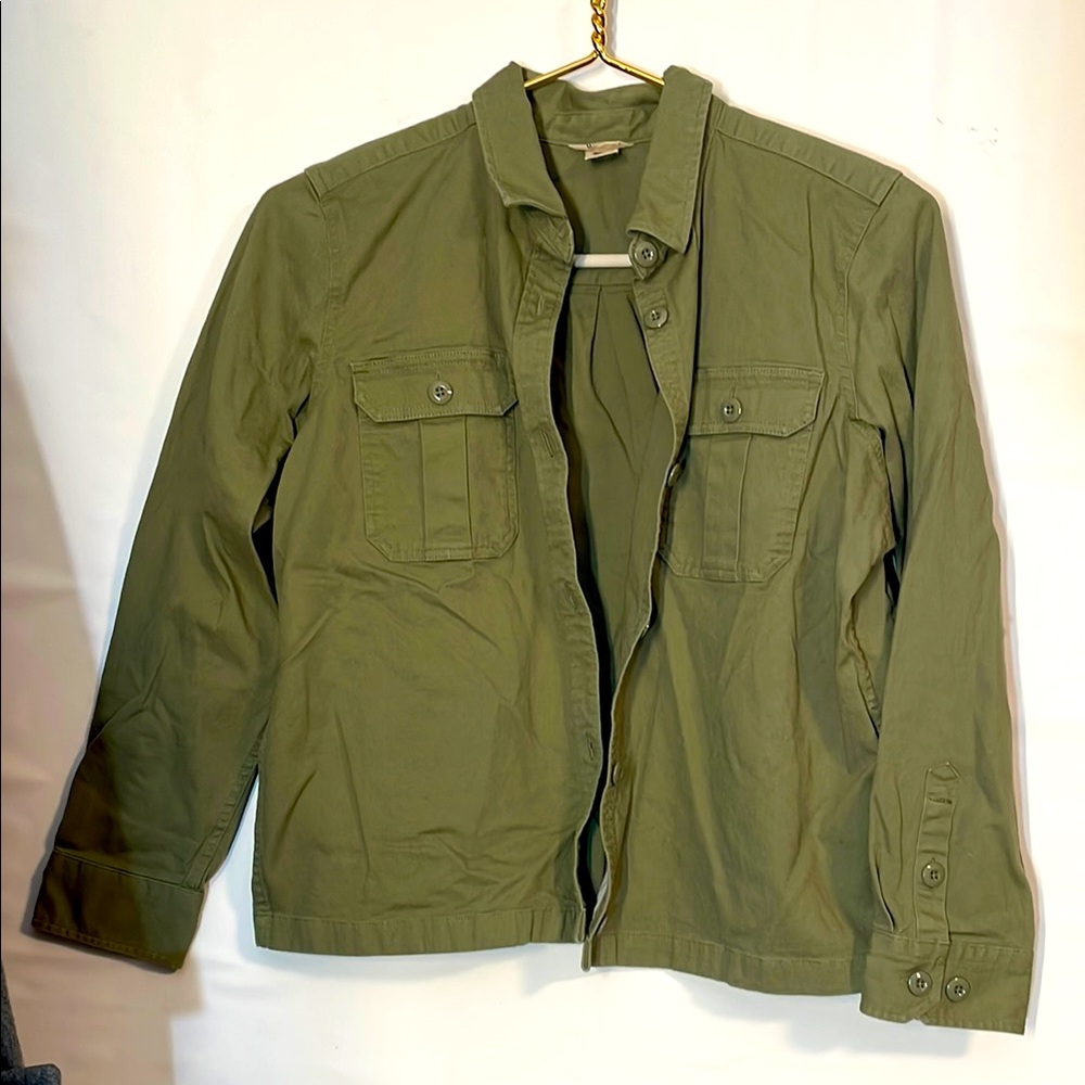 Duluth Trading cropped Utility Olive Green shirt Jacket